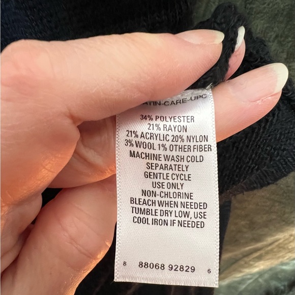 Black Long Open Sweater Vest (Sz Lg) - Picture 7 of 10